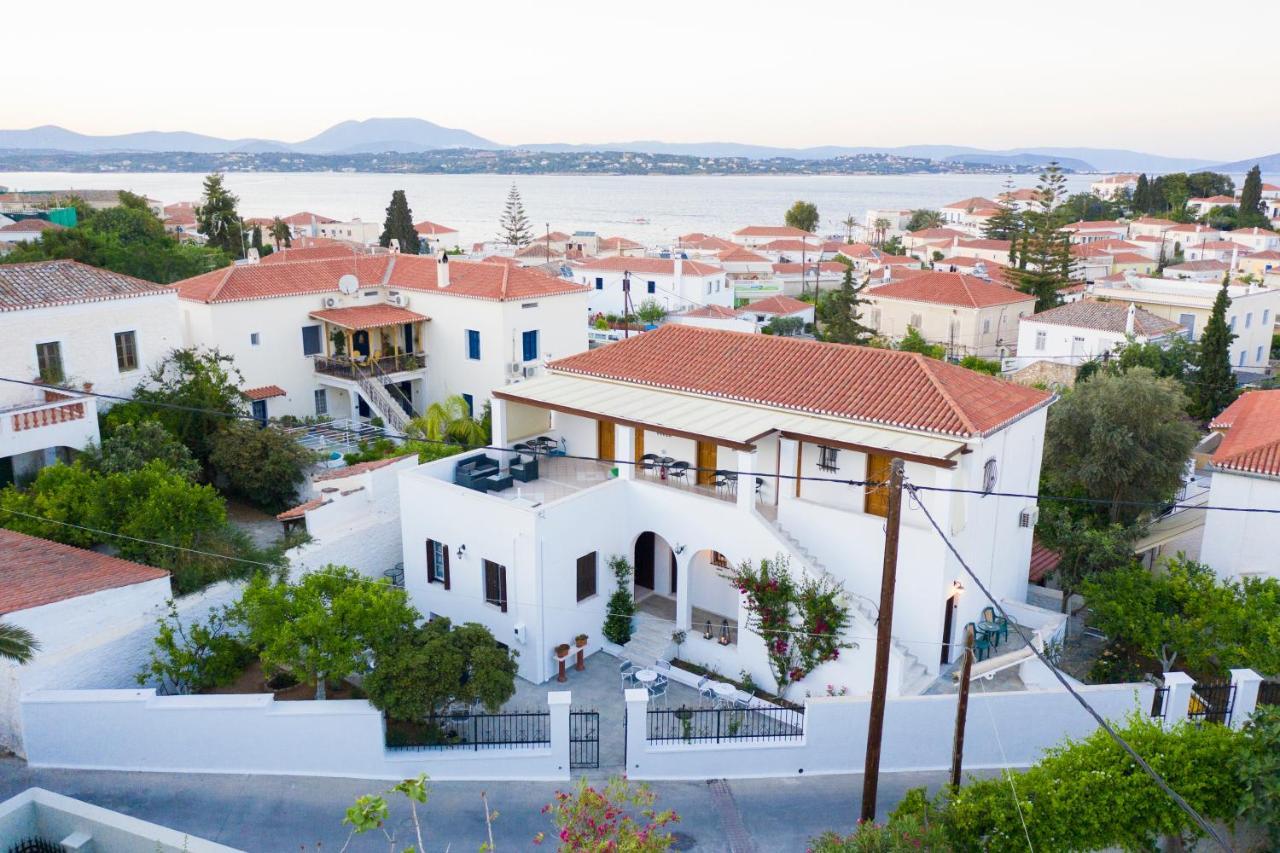 Villa Kriezi Spétses Екстериор снимка