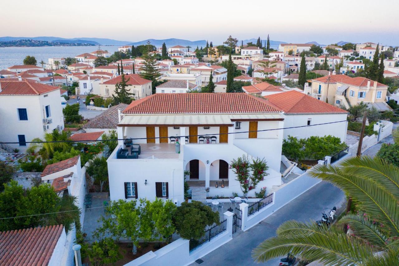 Villa Kriezi Spétses Екстериор снимка