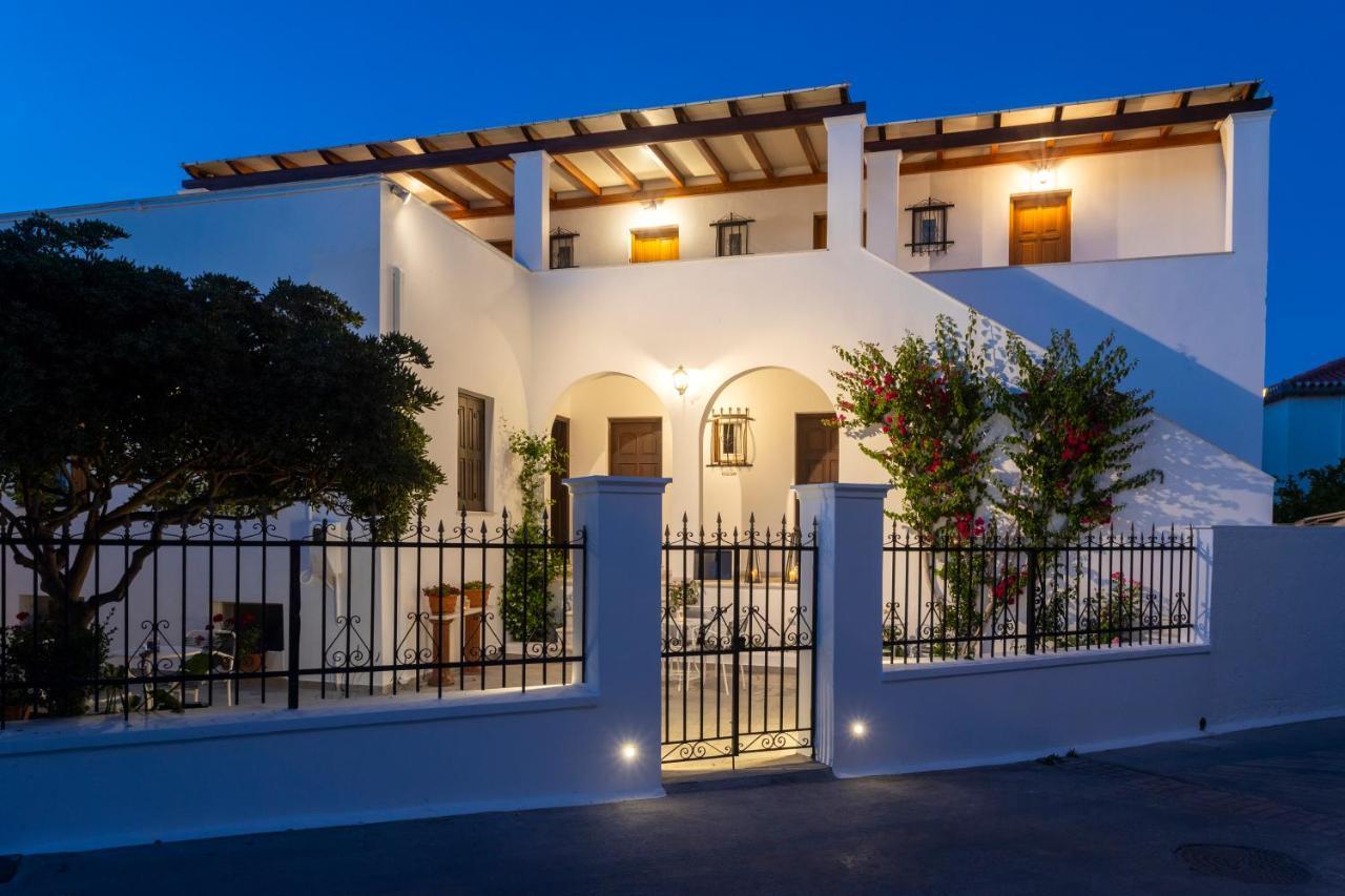 Villa Kriezi Spétses Екстериор снимка